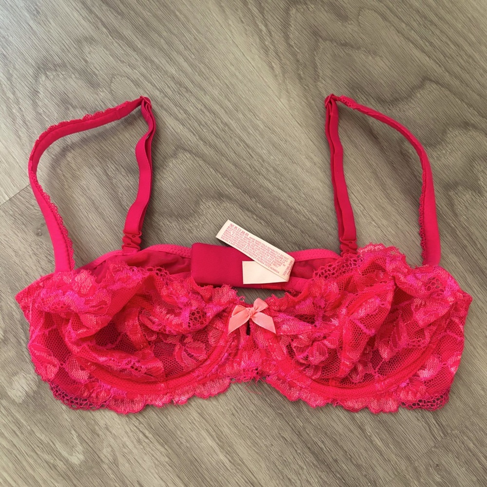 Victoria's Secret Hot Pink Lace Underwire Bra